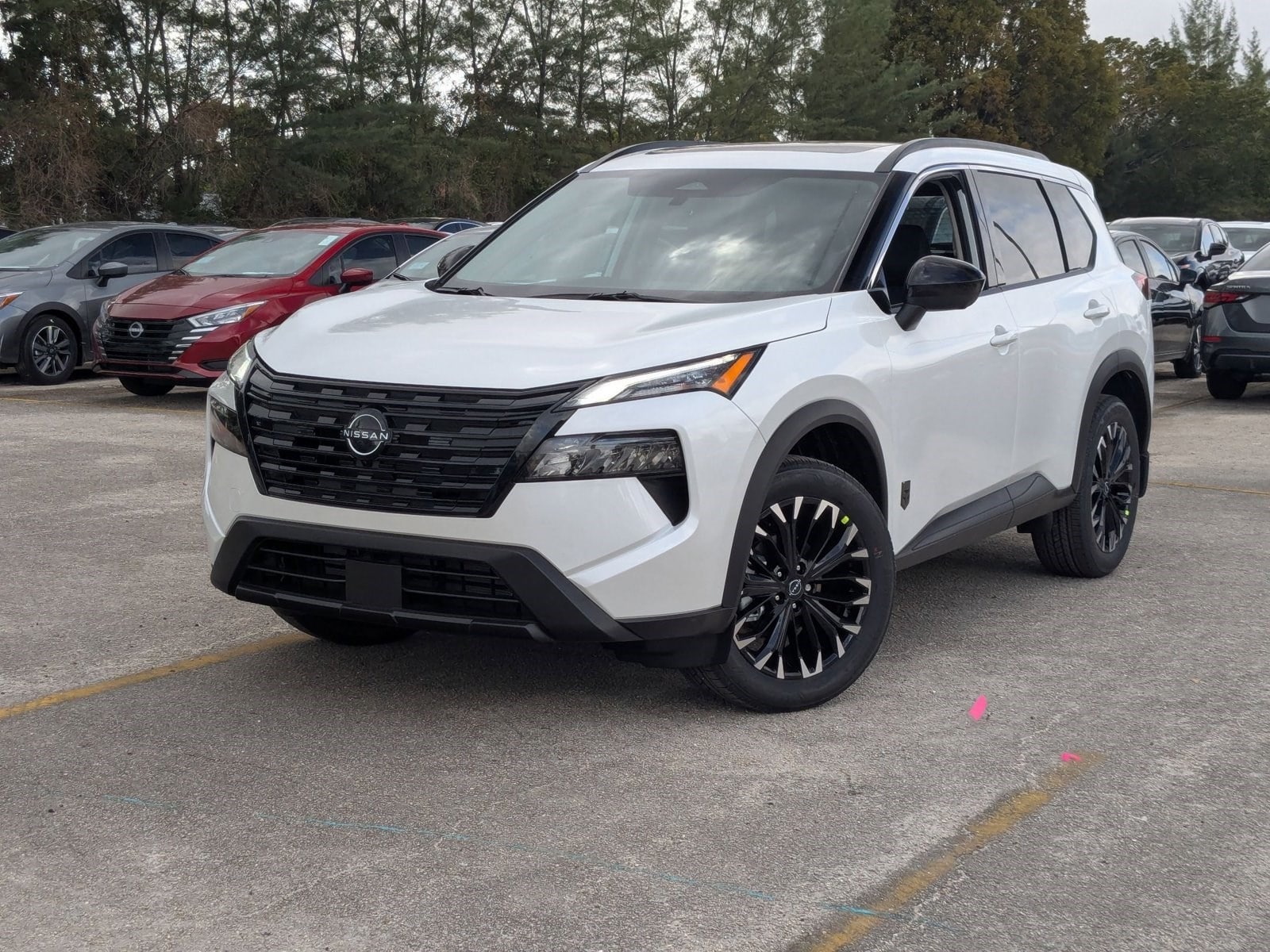 2026 Nissan Rogue Dark Armor's photo