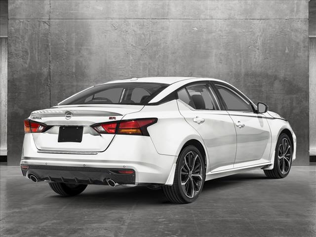 2025 Nissan Altima SR photo 2