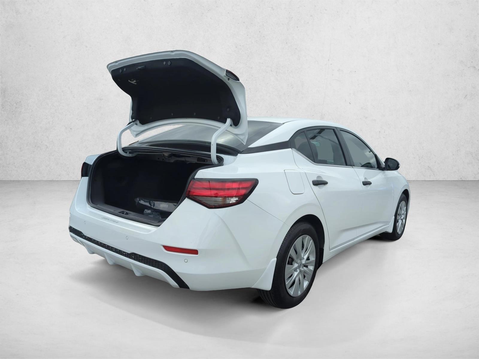 2025 Nissan Sentra S photo 2