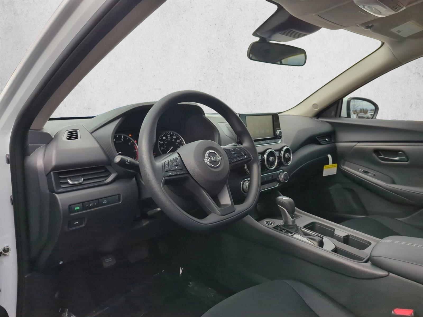 2025 Nissan Sentra S photo 3
