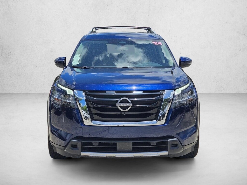 Used 2024 Nissan Pathfinder SL Sport Utility