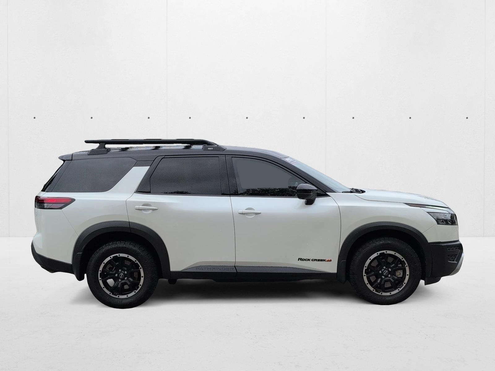 2024 Nissan Pathfinder Rock Creek photo 2