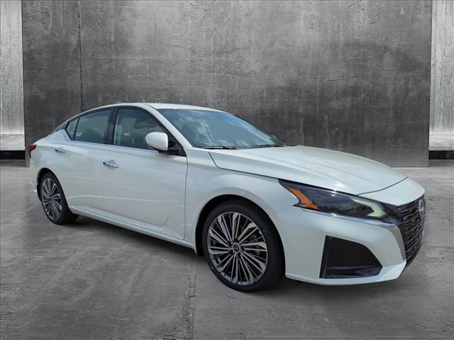 2024 Nissan Altima 2.5 SL photo 3
