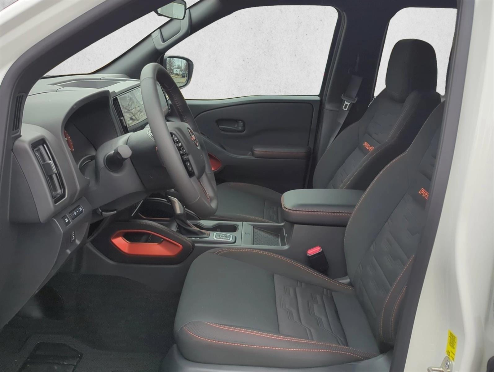 2026 Nissan Frontier PRO-4X - Photo 14
