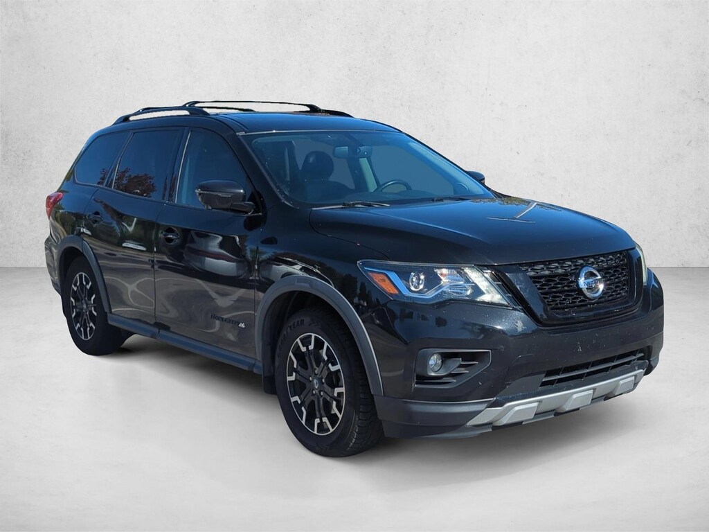 Used 2020 Nissan Pathfinder SL Sport Utility