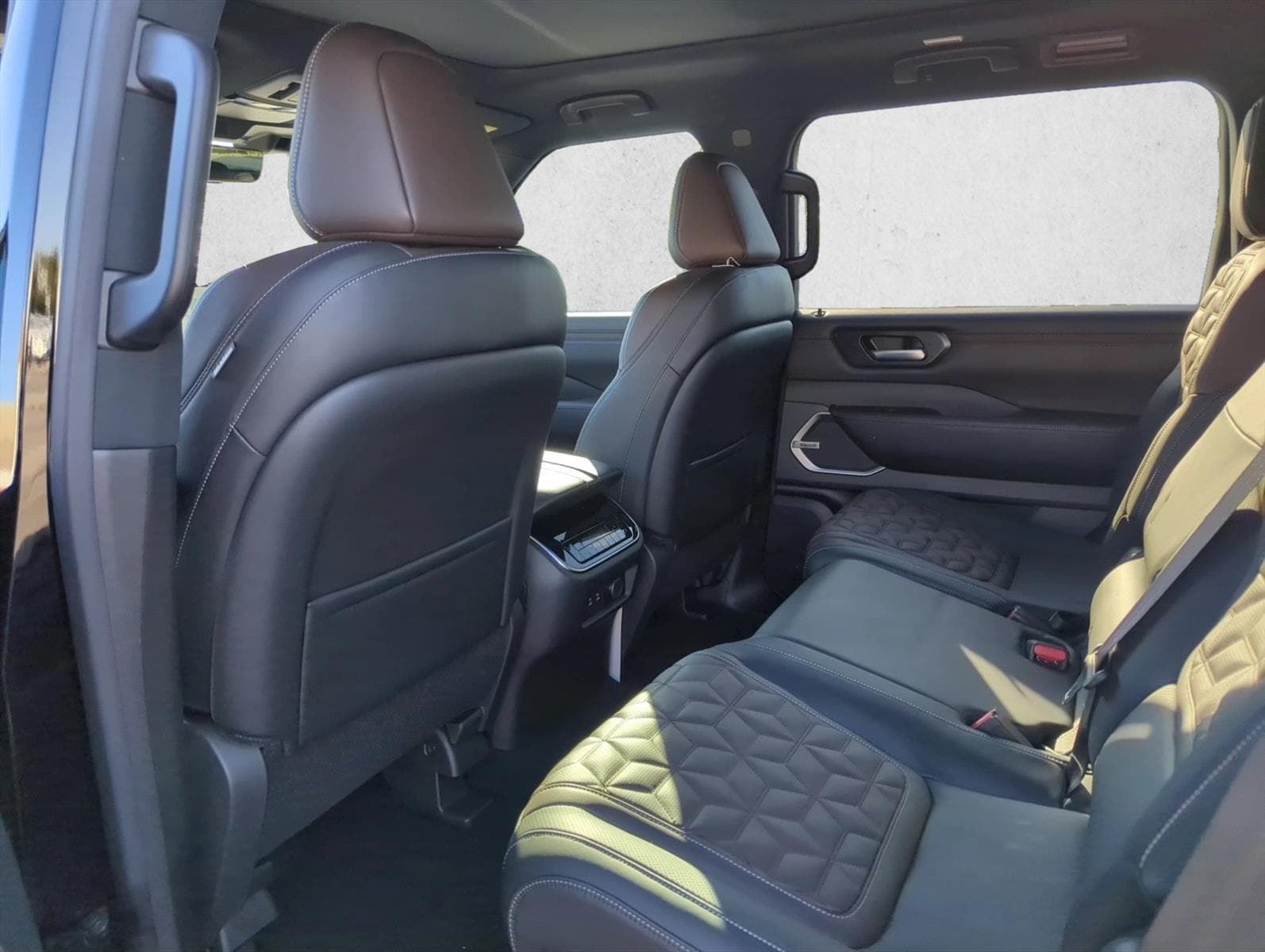 2026 Nissan Armada Platinum Reserve - Photo 15