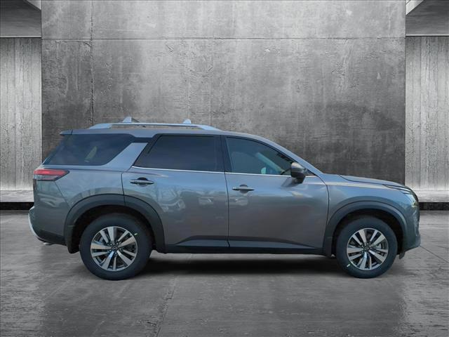 2025 Nissan Pathfinder SL photo 4