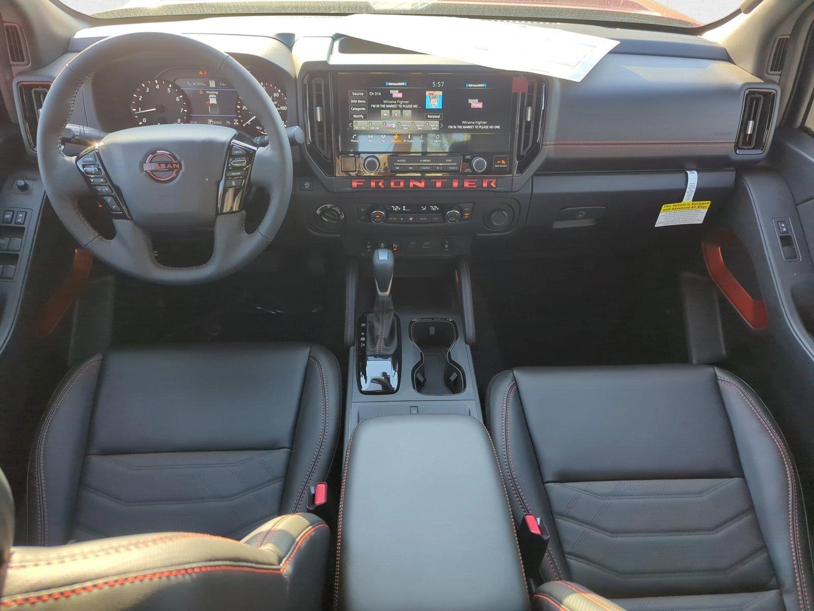 2025 Nissan Frontier PRO-4X - Photo 14