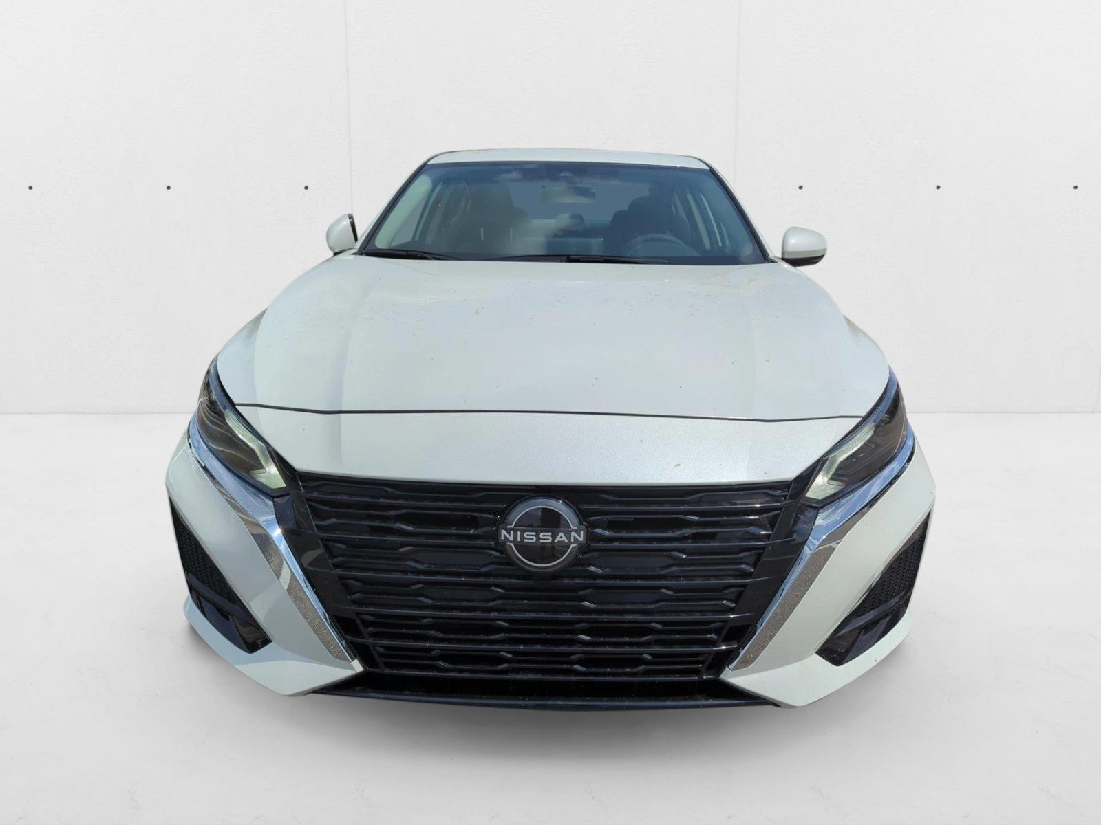 2024 Nissan Altima 2.5 SL photo 2