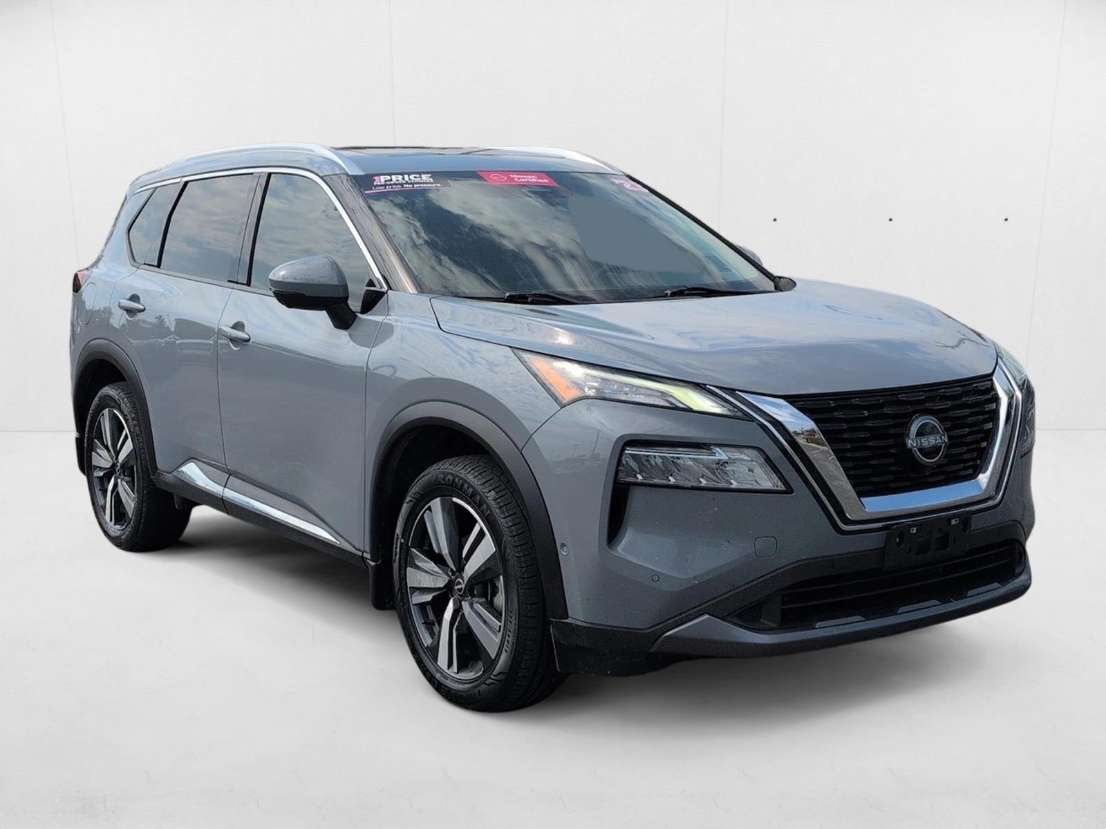 2023 Nissan Rogue SL photo 3