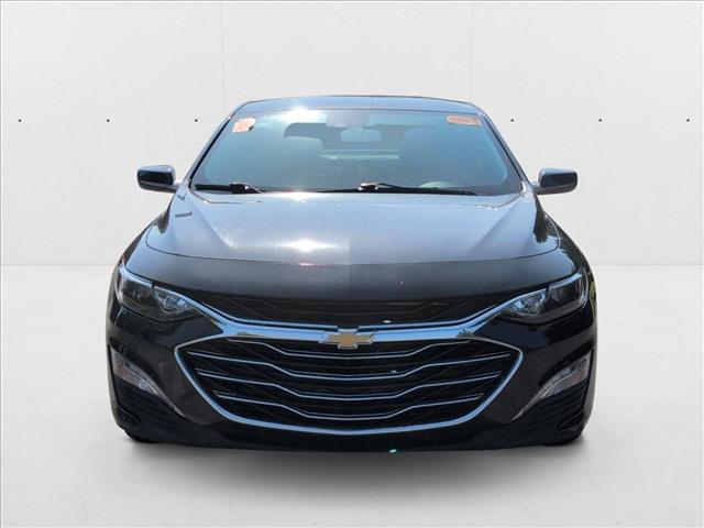 2023 Chevrolet Malibu 1LT photo 2