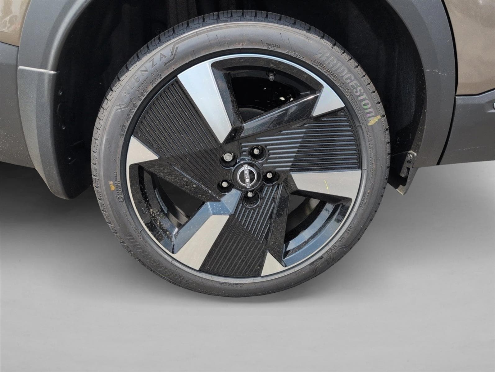 2025 Nissan Kicks SR - Photo 23