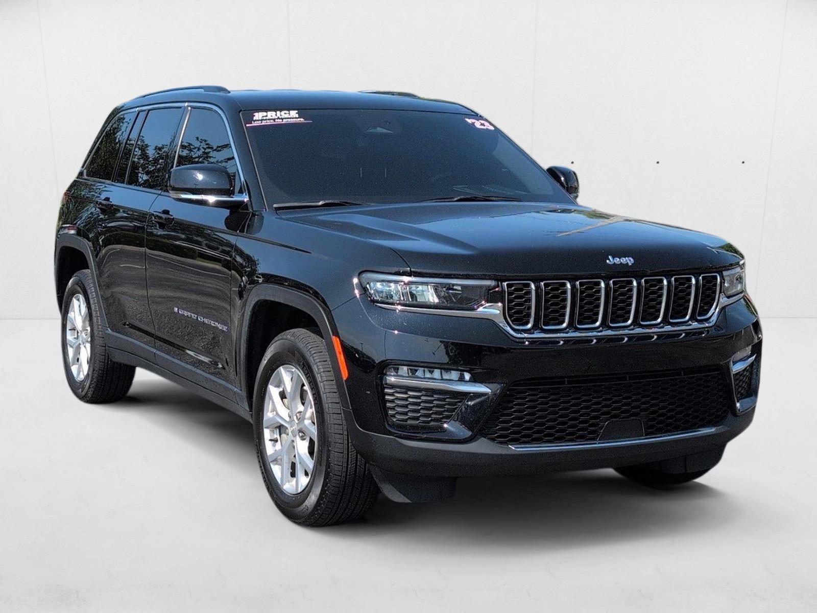 2023 Jeep Grand Cherokee Limited Sport photo 3