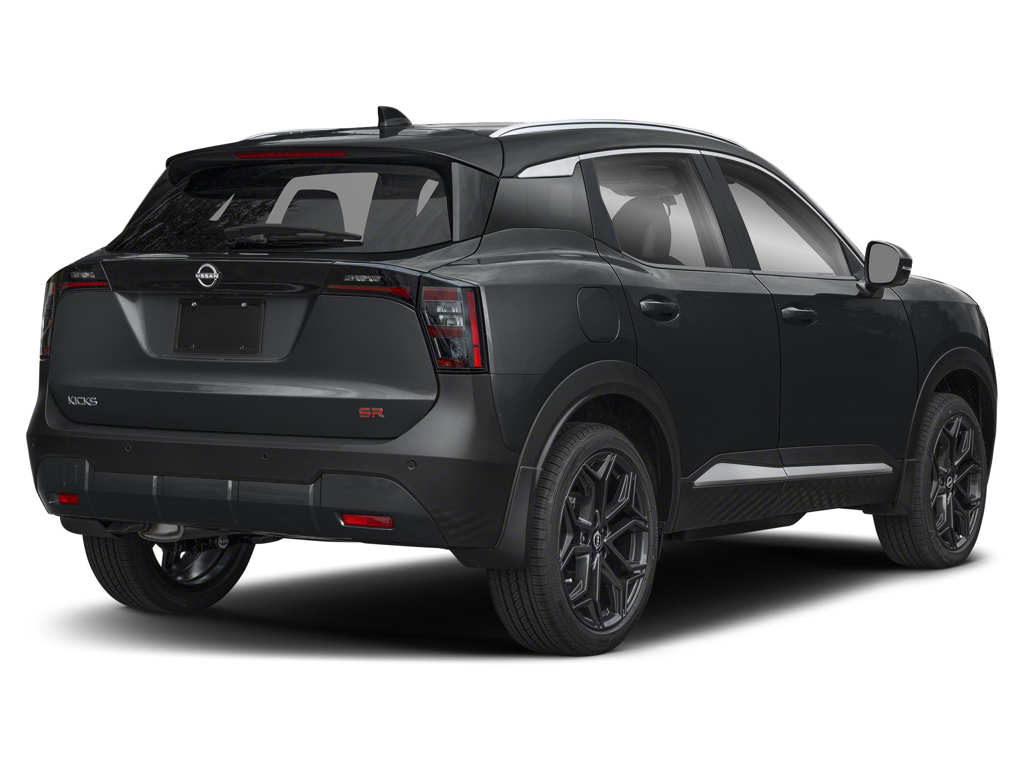 2026 Nissan Kicks SR photo 2