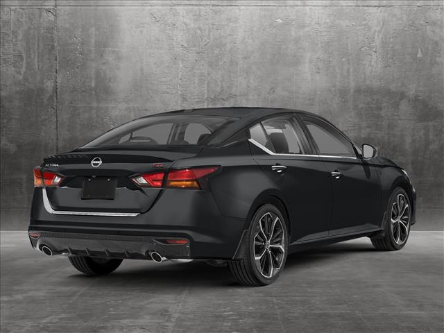 2025 Nissan Altima SR photo 2