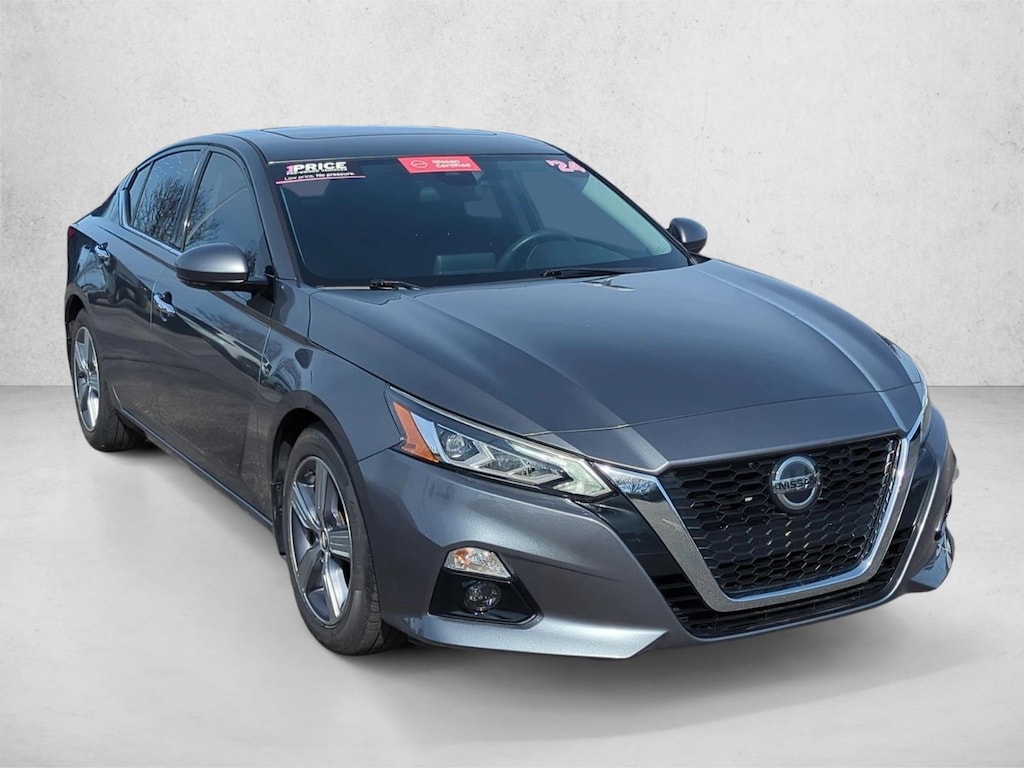 Used 2022 Nissan Altima 2.5 SL 4dr Car