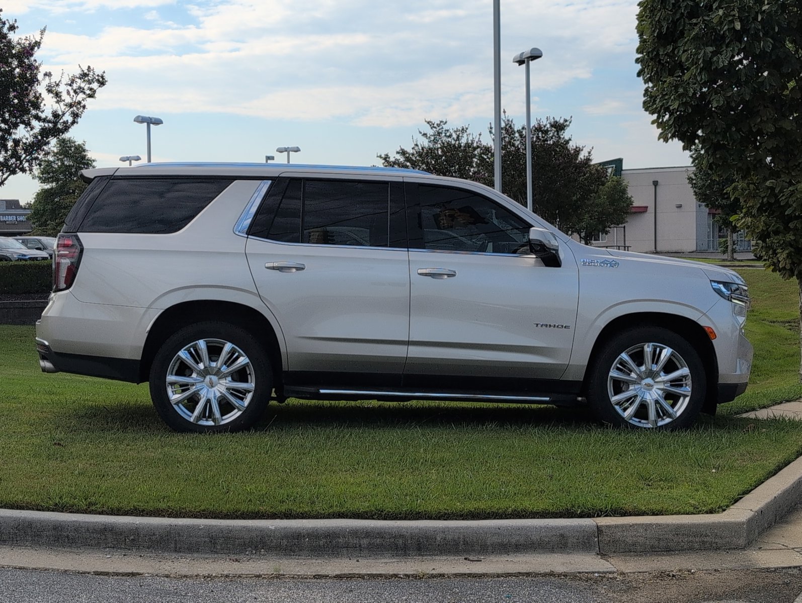 2021 Chevrolet Tahoe High Country photo 4