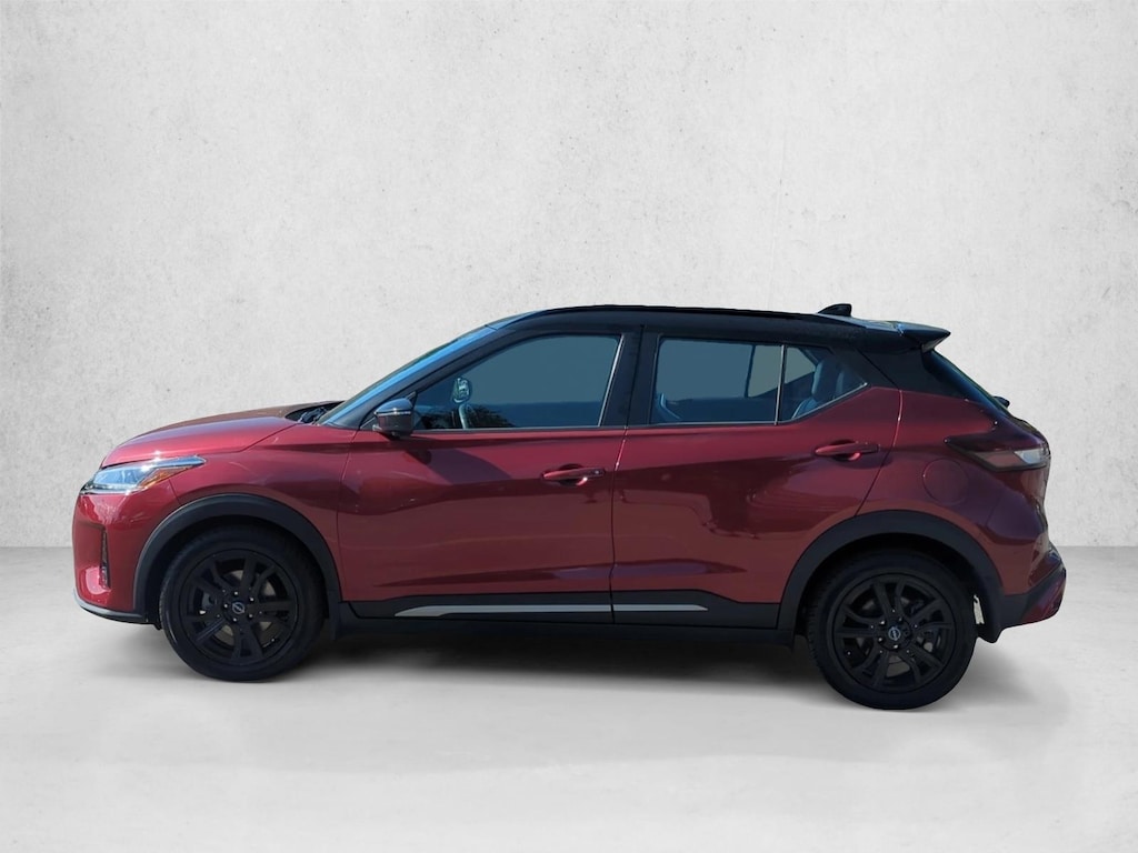 Used 2023 Nissan Kicks SR Sport Utility