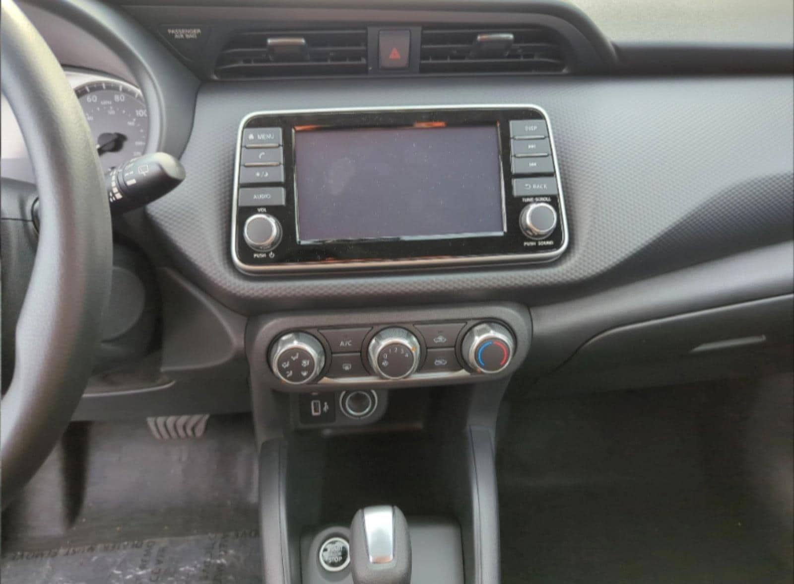 2025 Nissan KICKS PLAY Base - Photo 13