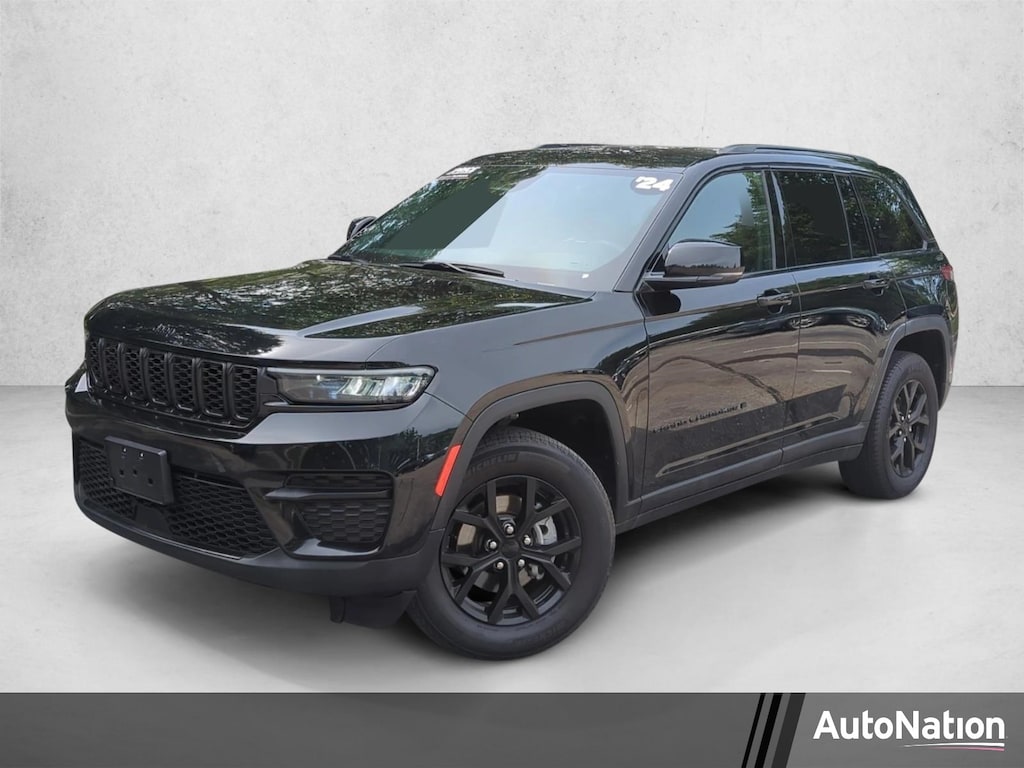 Used 2024 Jeep Grand Cherokee Altitude Sport Utility