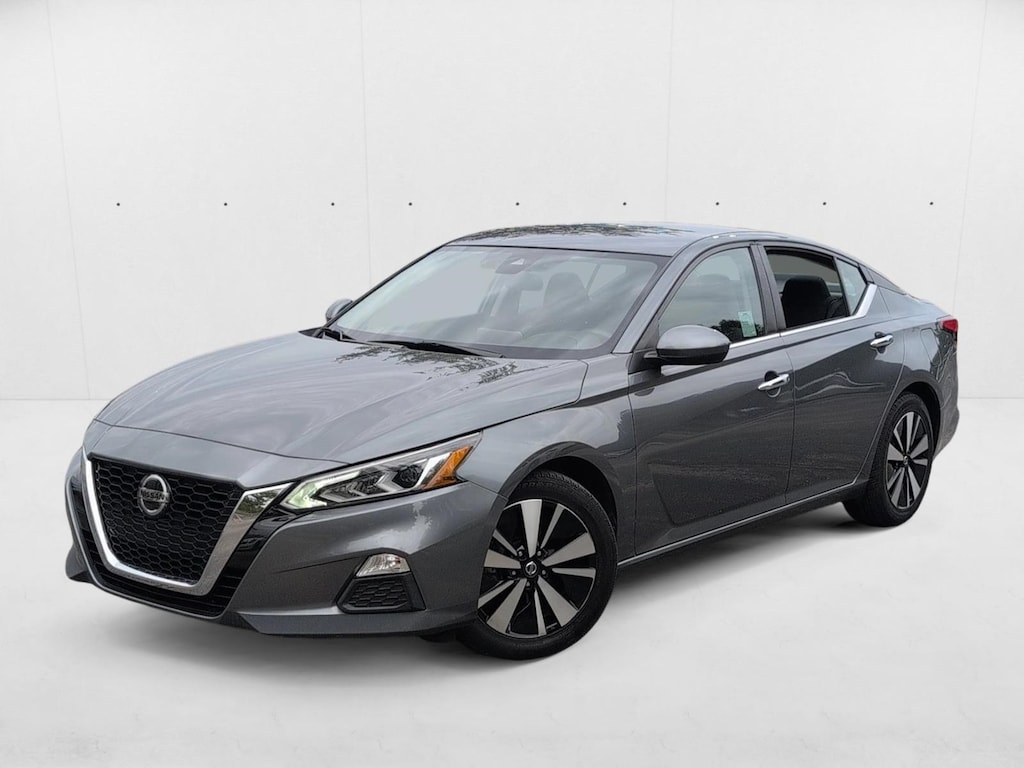 Used 2021 Nissan Altima 2.5 SV 4dr Car