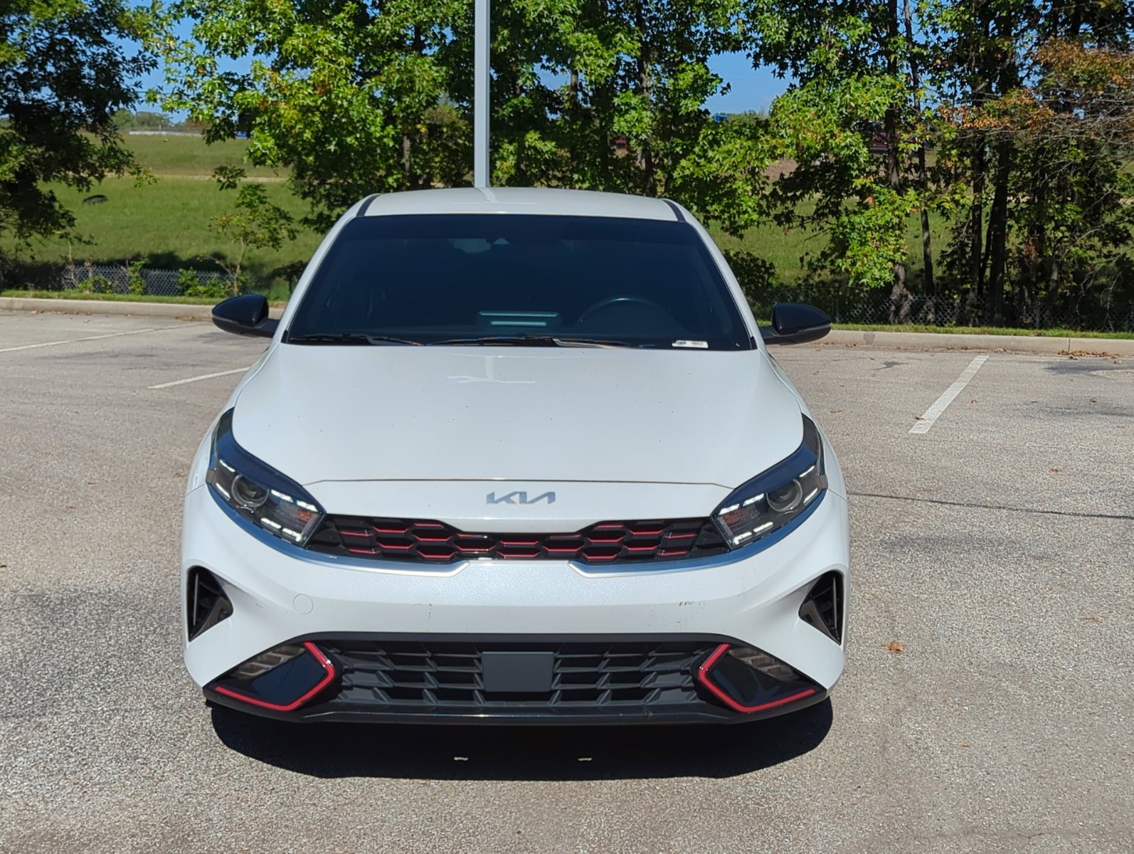 2022 Kia Forte GT-Line photo 2