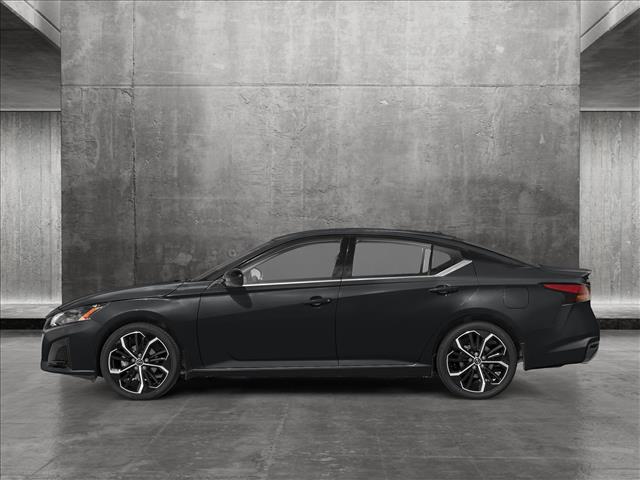 2025 Nissan Altima SR photo 3