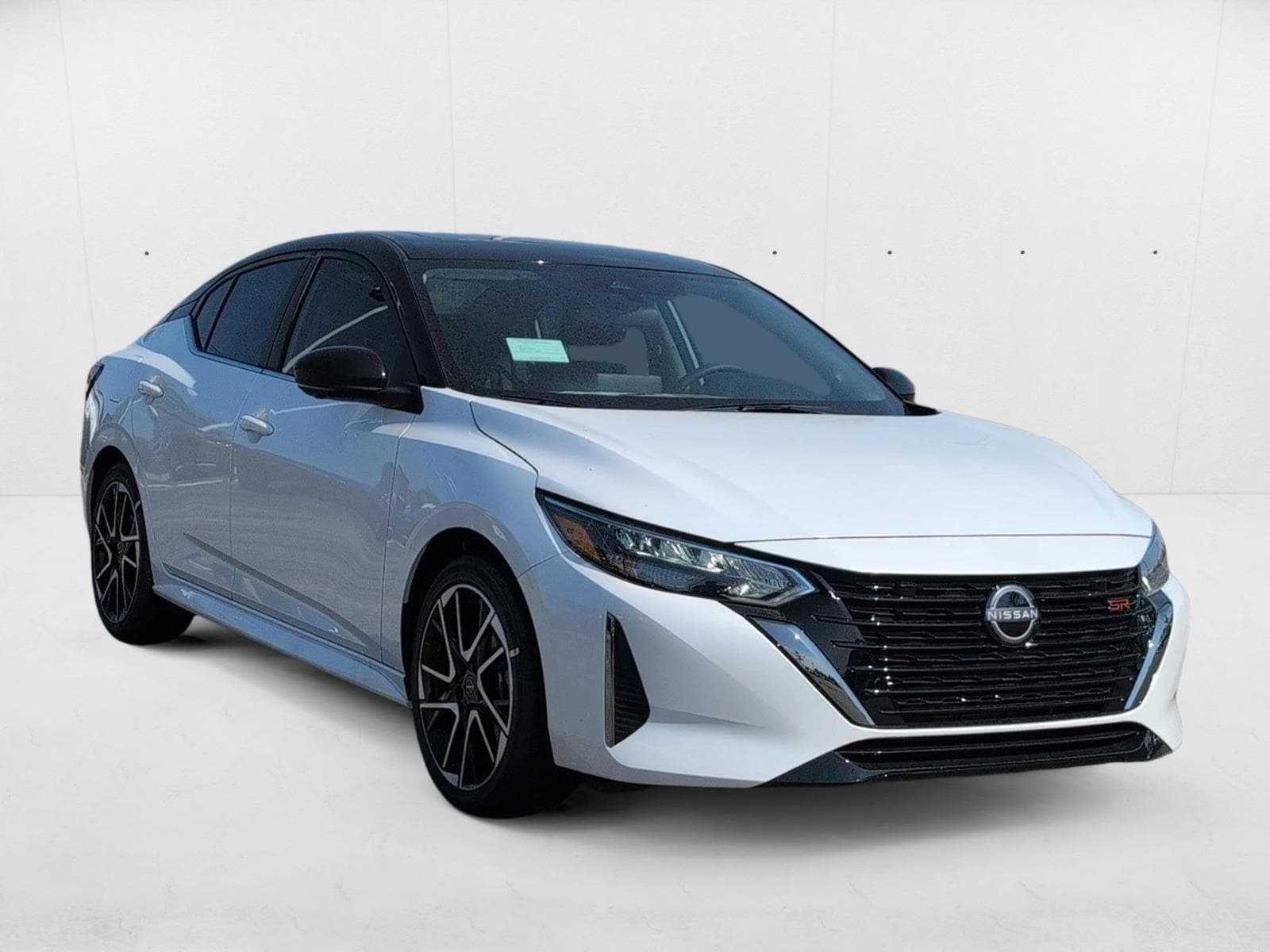 2025 Nissan Sentra SR - Photo 3