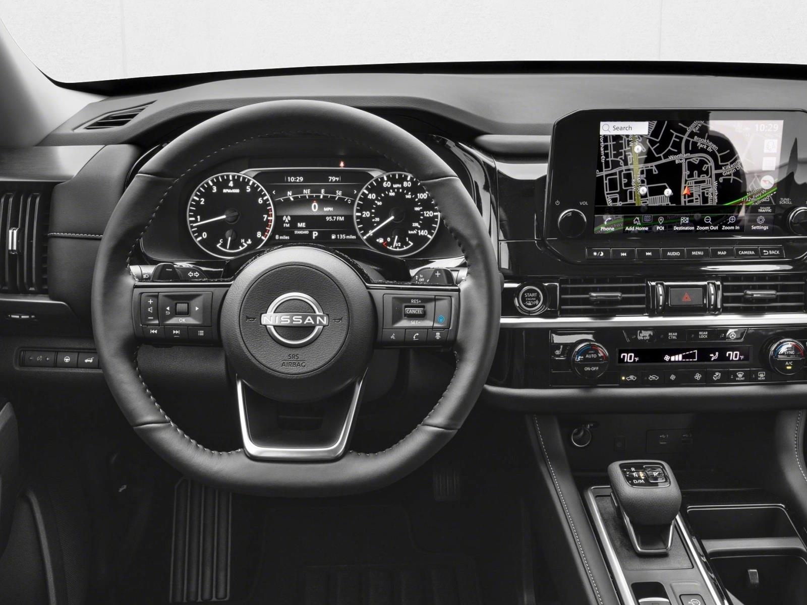 2025 Nissan Pathfinder SL photo 3