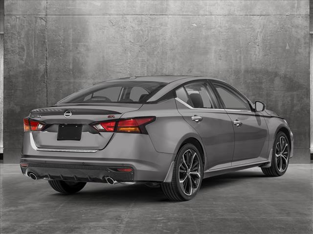 2025 Nissan Altima SR photo 2