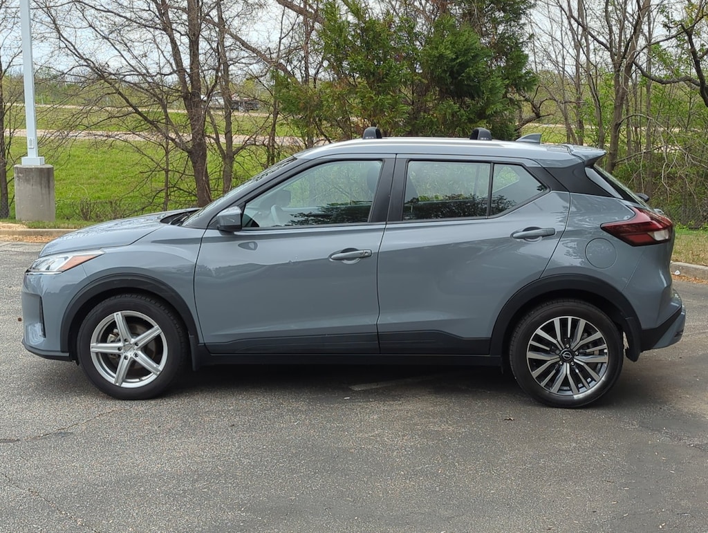 Used 2023 Nissan Kicks SV Sport Utility