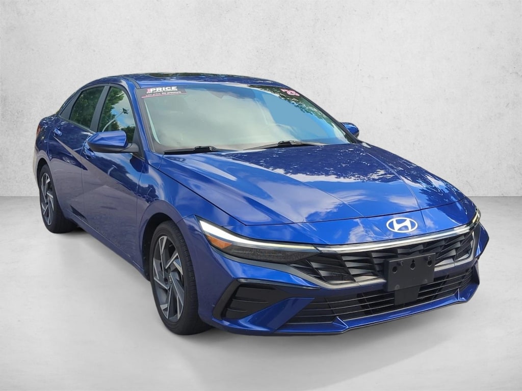 Used 2025 Hyundai Elantra SEL Convenience 4dr Car
