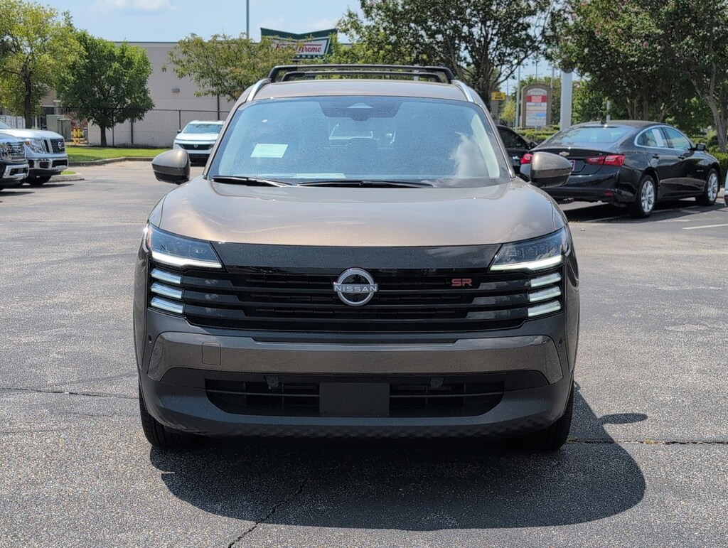 New 2025 Nissan Kicks SR SUV