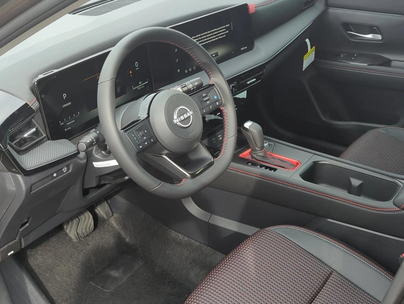2026 Nissan KICKS SR - Photo 10