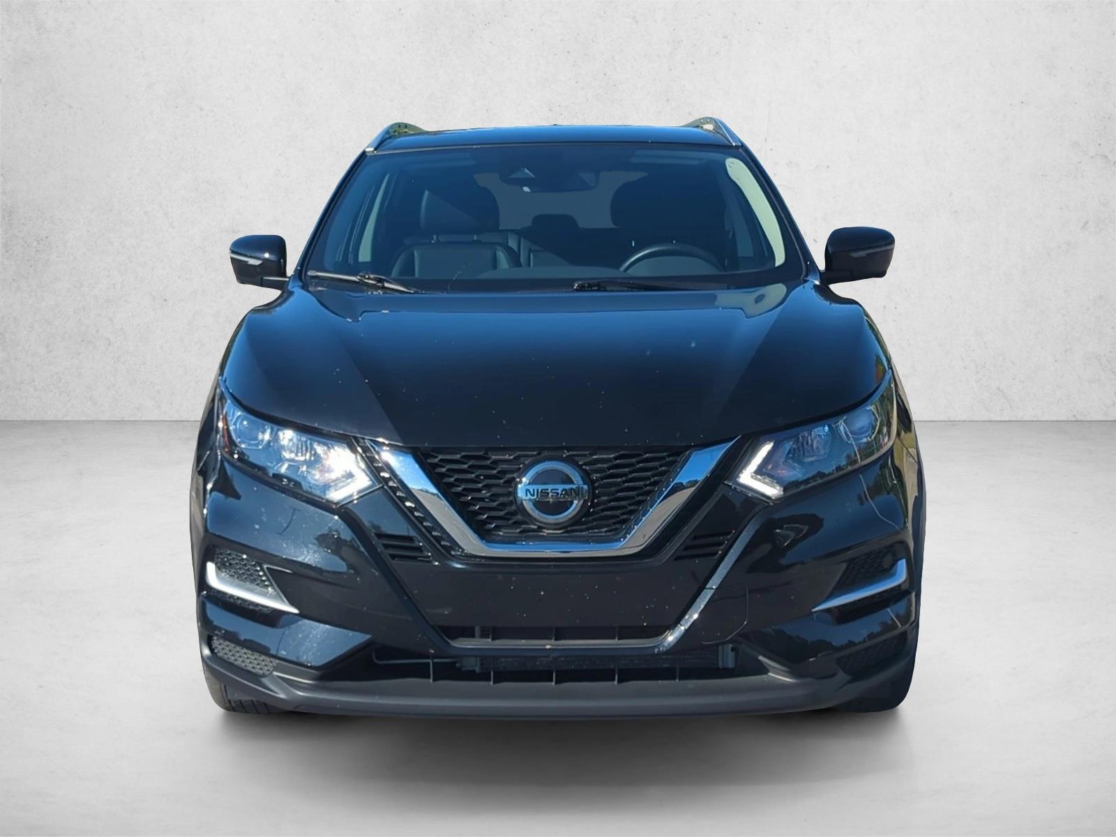 2022 Nissan Rogue Sport SL photo 2
