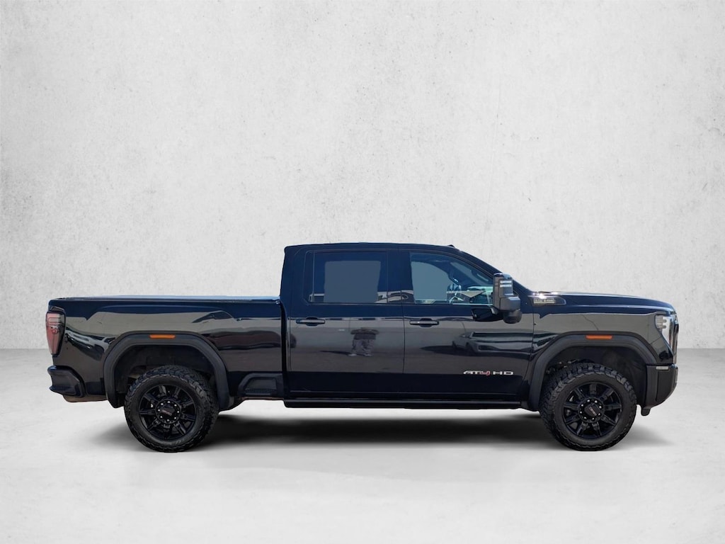 Used 2024 GMC Sierra 2500HD AT4 Crew Cab Pickup