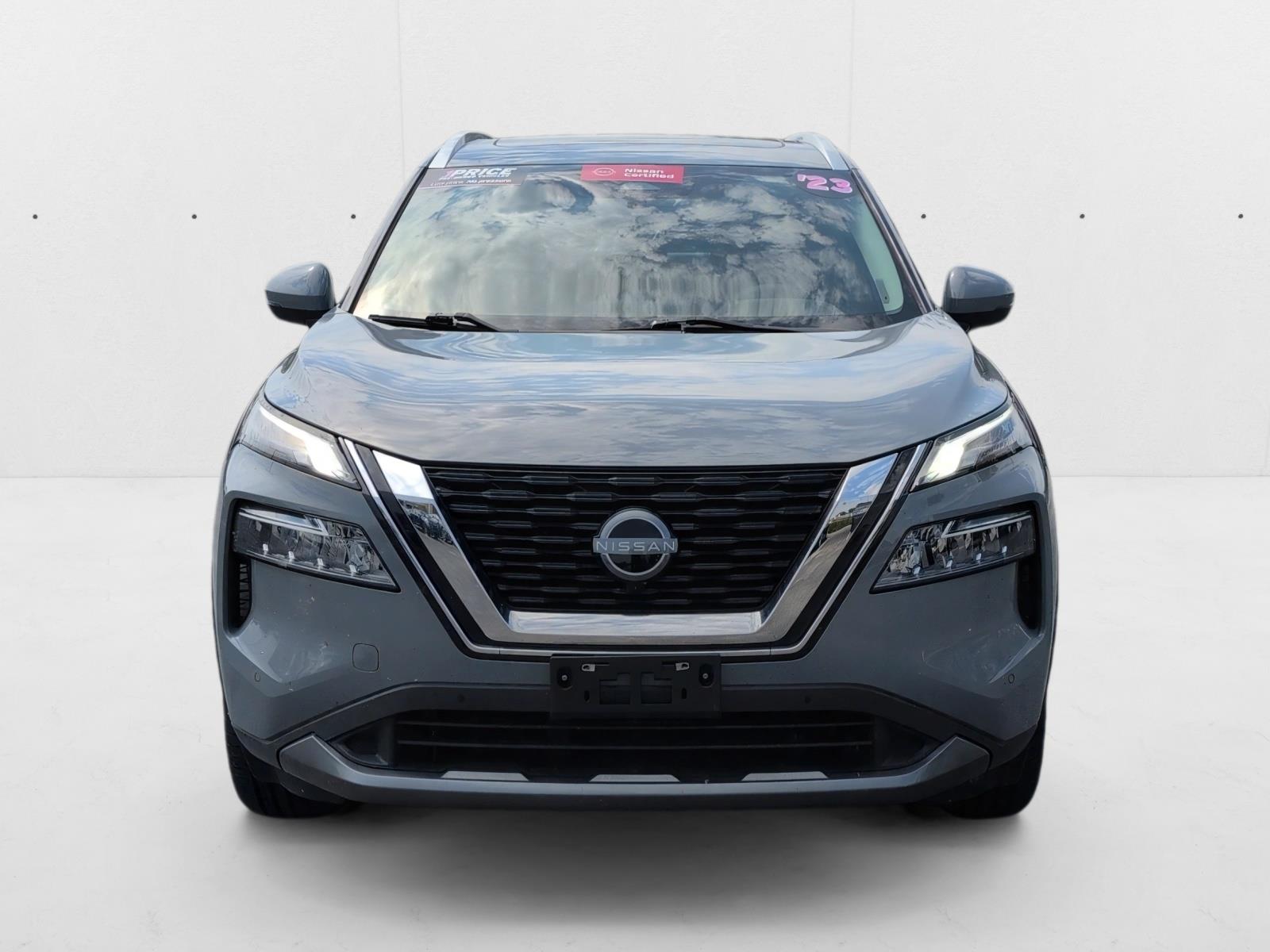 2023 Nissan Rogue SL photo 2