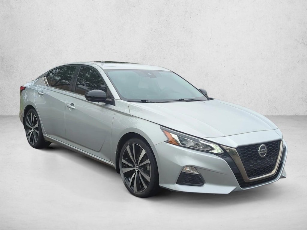 Used 2021 Nissan Altima 2.5 SR 4dr Car