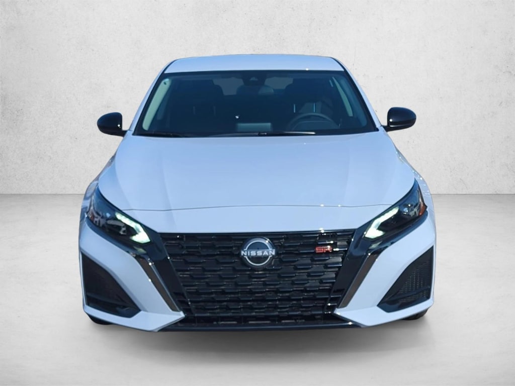 New 2025 Nissan Altima SR Sedan