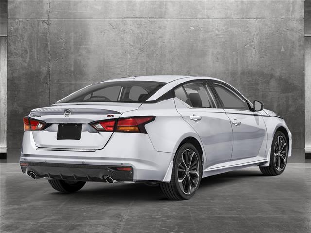 2025 Nissan Altima SR photo 2