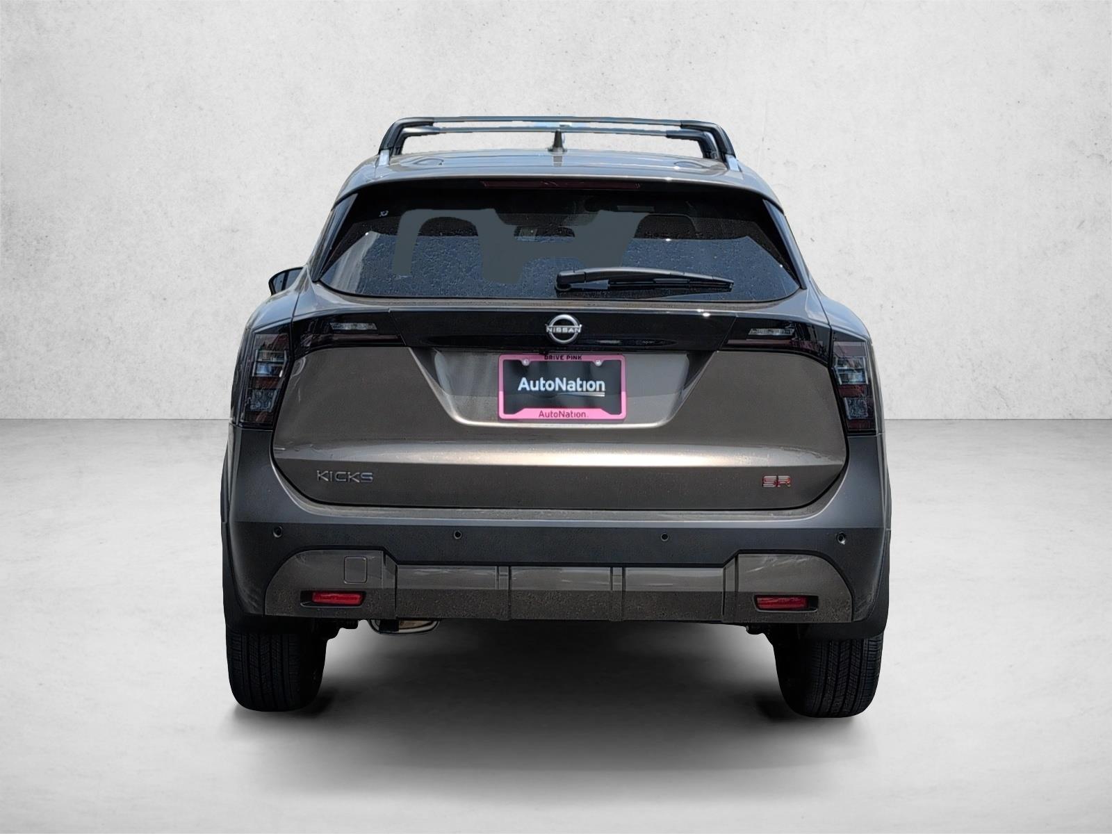 2025 Nissan Kicks SR - Photo 6