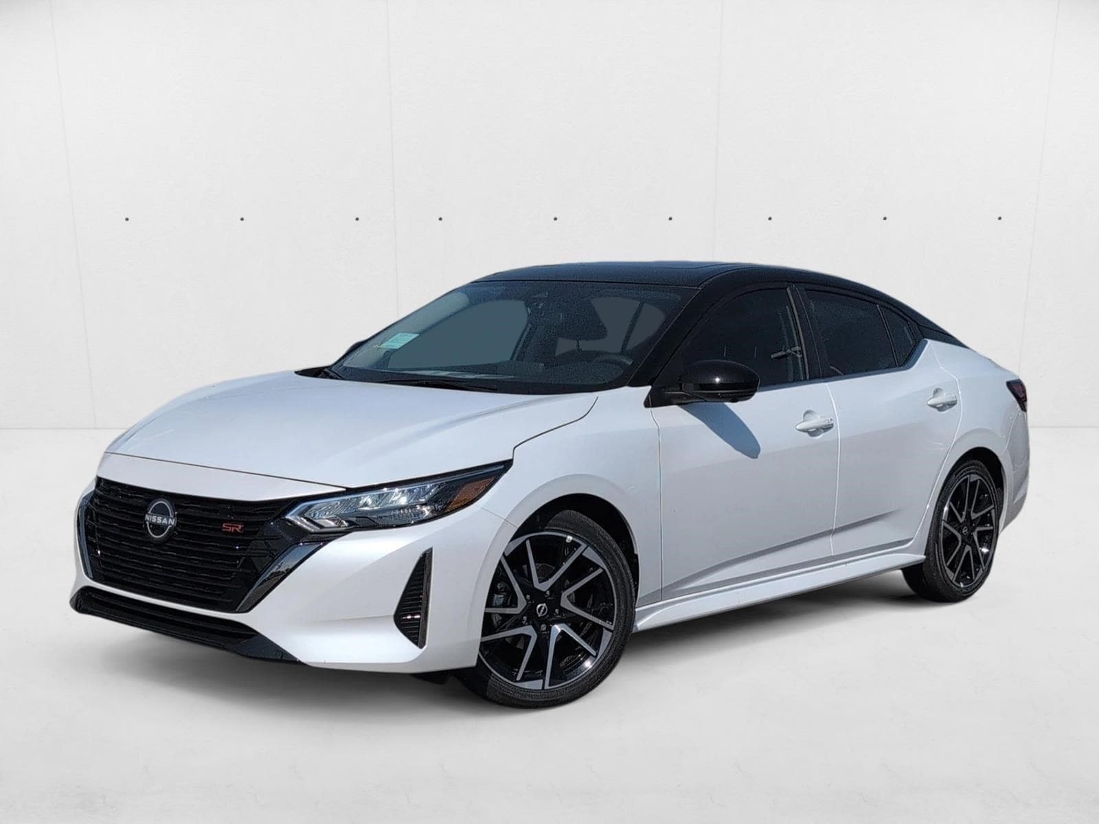 2025 Nissan Sentra SR's photo