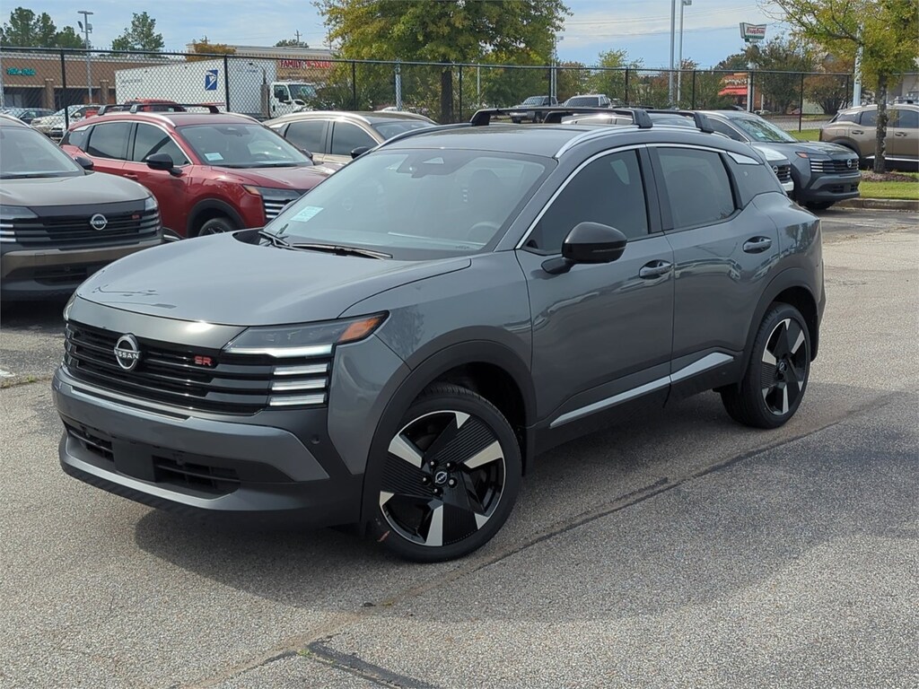 New 2026 Nissan Kicks SR SUV