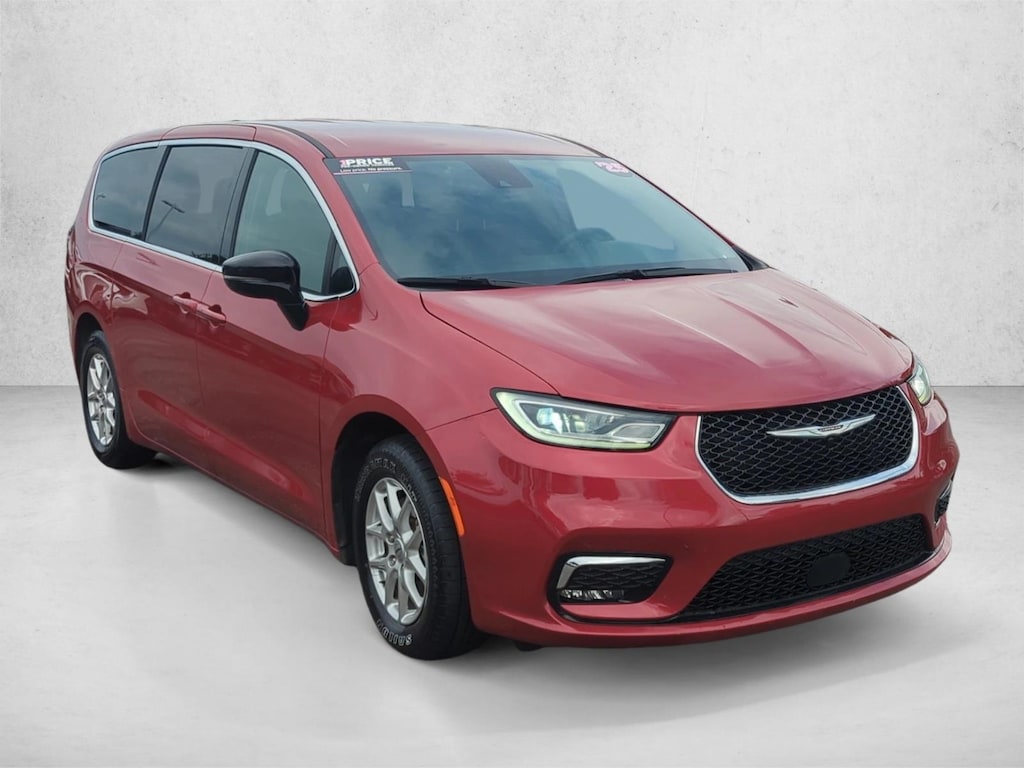 Used 2025 Chrysler Pacifica Select Mini-van Passenger