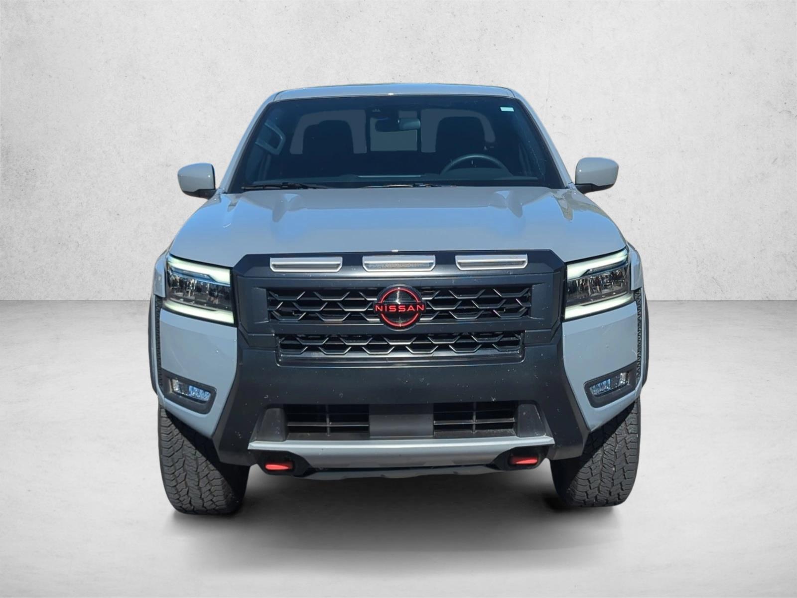 2025 Nissan Frontier PRO-4X Crew Cab photo 2