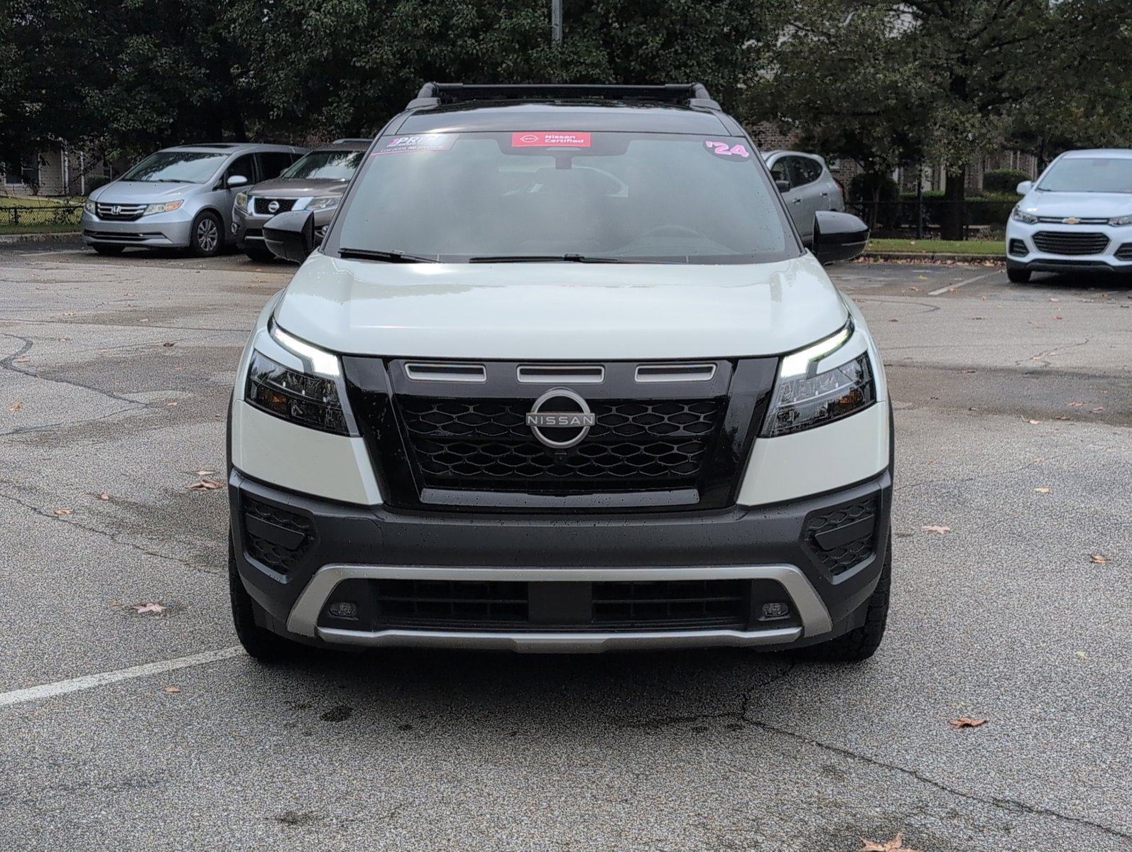 2024 Nissan Pathfinder Rock Creek photo 2