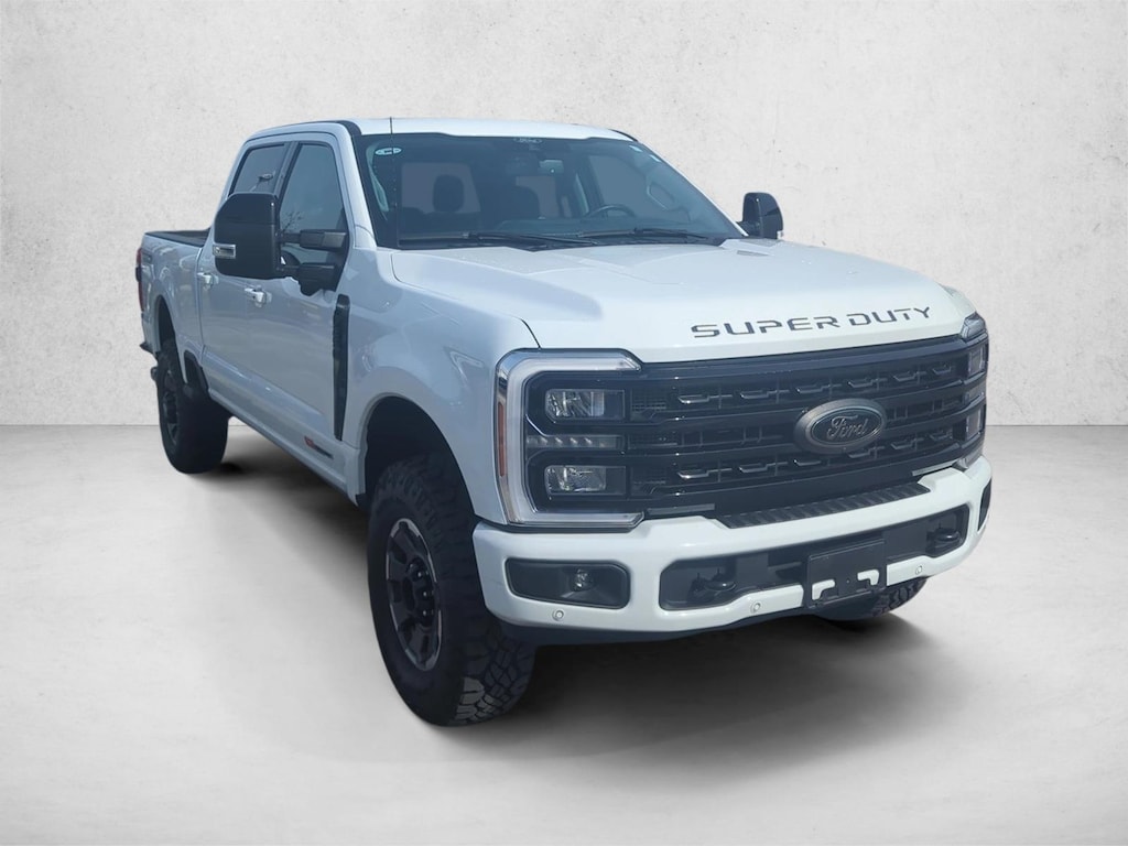 Used 2024 Ford Super Duty F-250 SRW LARIAT Crew Cab Pickup