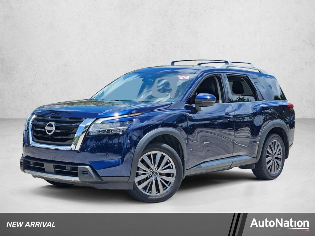Used 2024 Nissan Pathfinder SL Sport Utility