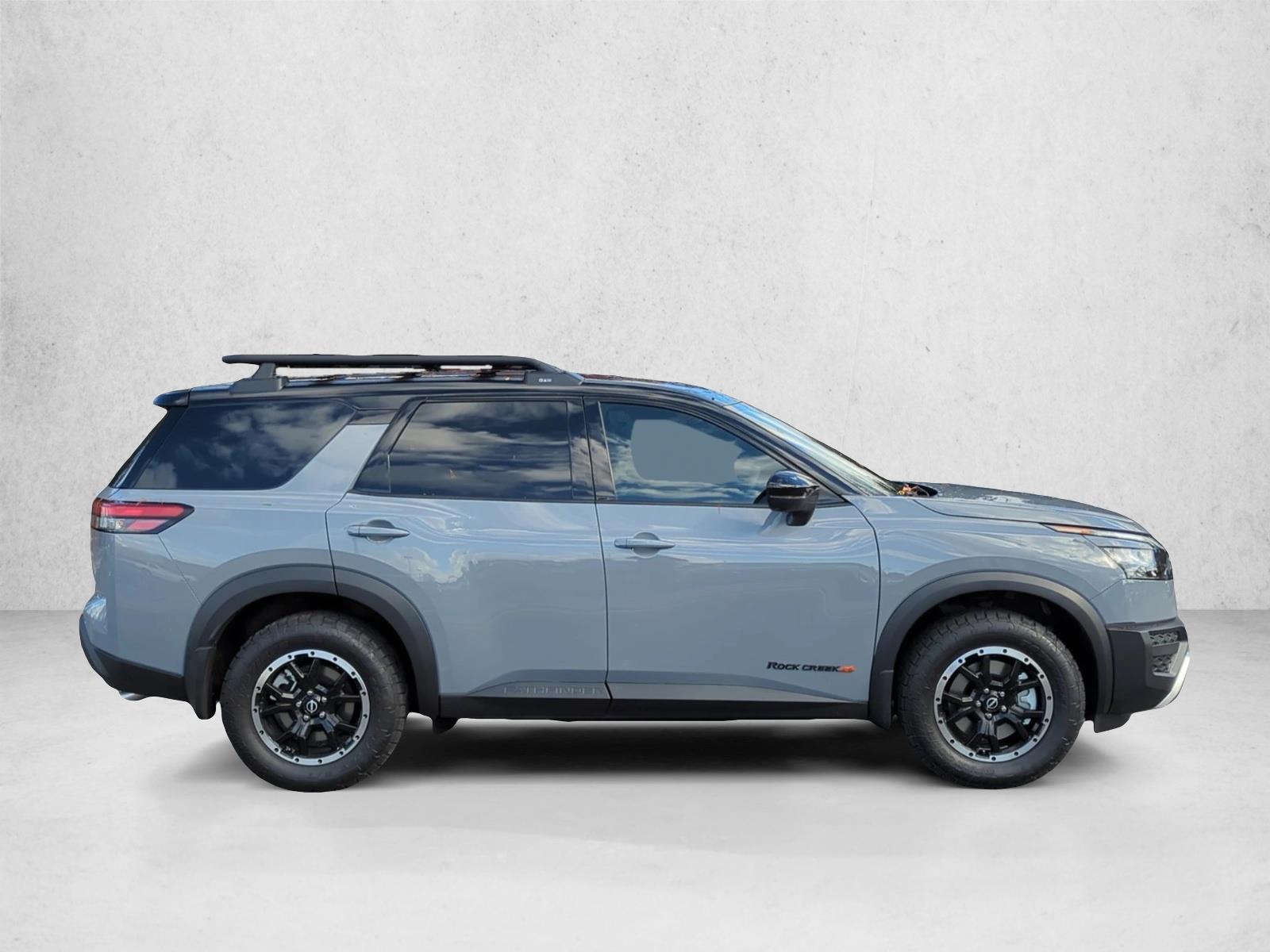 2025 Nissan Pathfinder Rock Creek photo 2