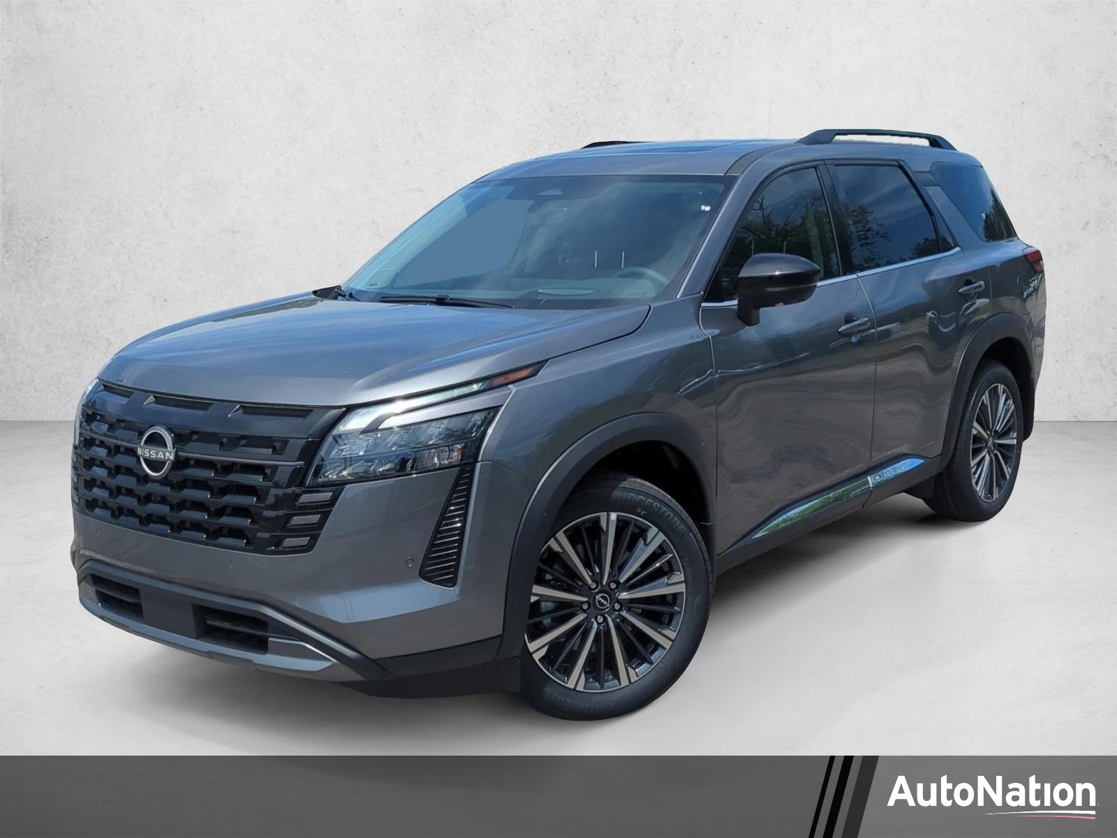 2026 Nissan Pathfinder Platinum 4WD's photo